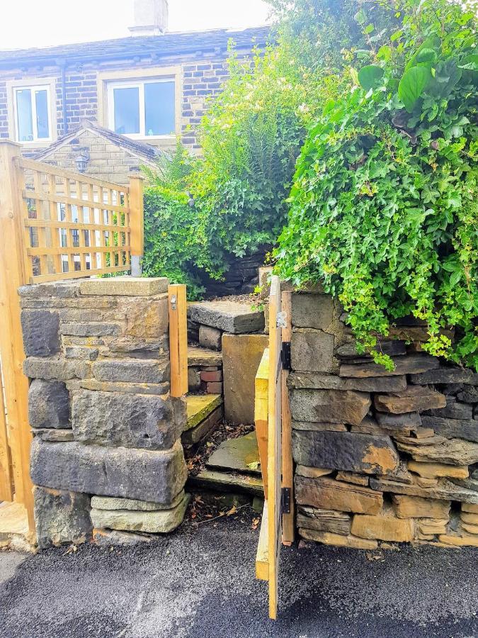 Plough Cottage 1830'S Miners Cottage Halifax Exteriör bild